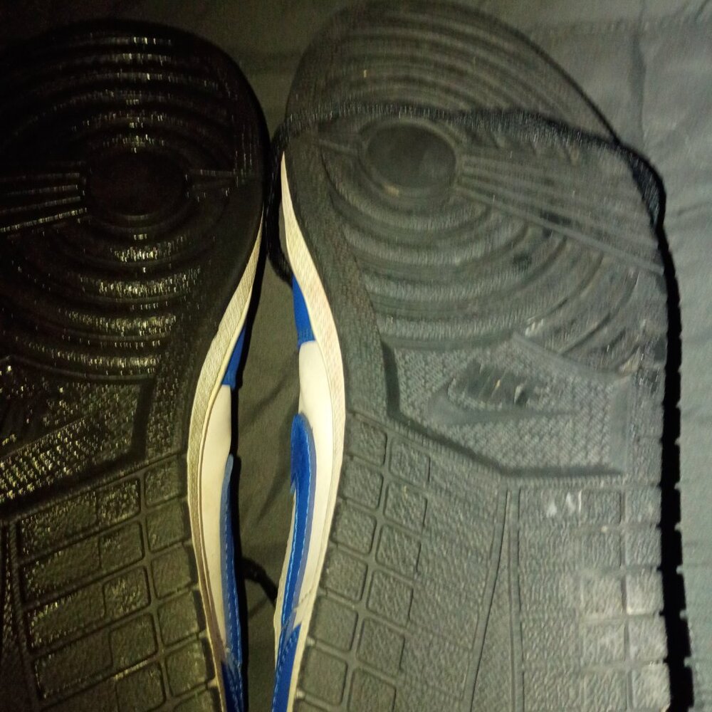JORDAN RETRO OG AIR 1 ONES GAME ROYAL VARSITY BLUE SIZE 8 1/2  - 553558-124 - Picture 5 of 8